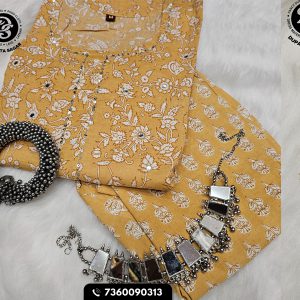 Salwar suit