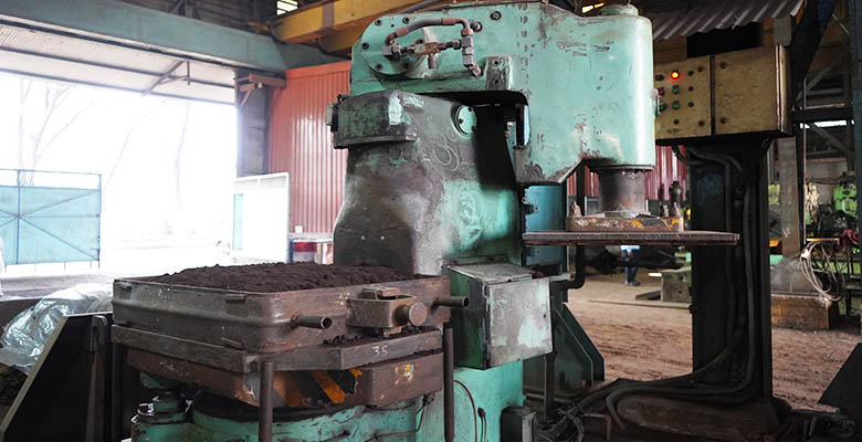 SAND MOULDING MACHINE