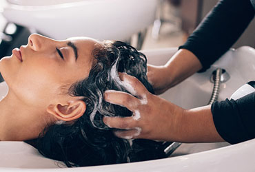 Trending Salon Services for 2025: What’s New in Beauty and Haircare